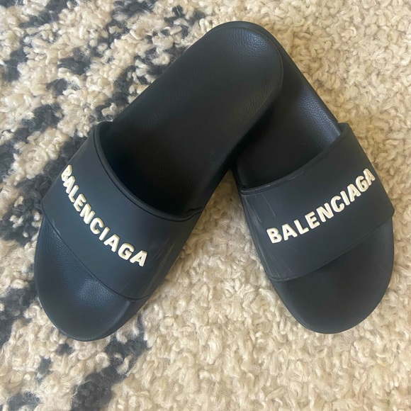 Authentic Balenciaga Pool Slides - Picture 1 of 5